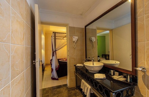 Naivasha Hotel | Intimate Lakeside Room, Ideal Setting for a Relaxing Nature Break | Free Parking