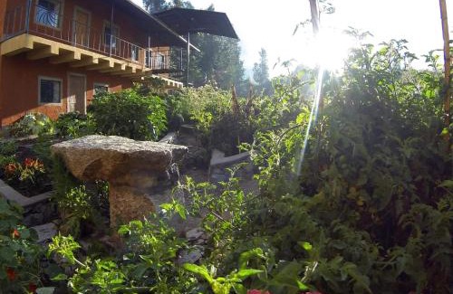 Caraz Hotel | IntiRumi Inn
