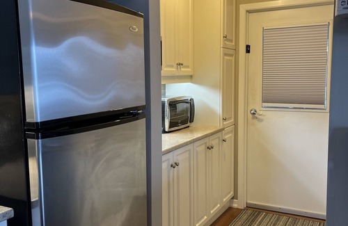 The Nation House | Inviting 1 Bedroom Fully Furnished smoke-free Guest House