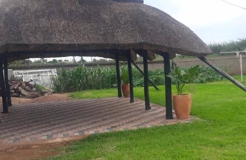 Bulawayo House | Inviting 2 Bed House in Bulawayo