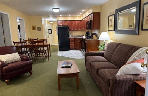 Francestown House | Inviting Condo w Fire Place & Hot Tub