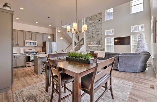 Deer Mountain House | Inviting Hideout Townhome w/Balcony & Lake Views!