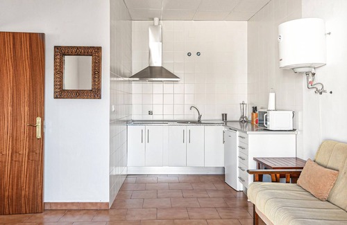 Villa del Rey Apartment | Inviting vacation apartment in the countryside.