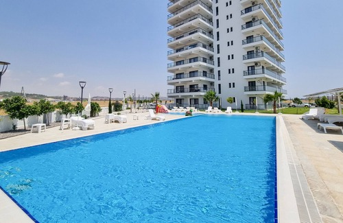 Gastria Apartment | Iona Pool 2-bdr Apartment (Caesar Blue)