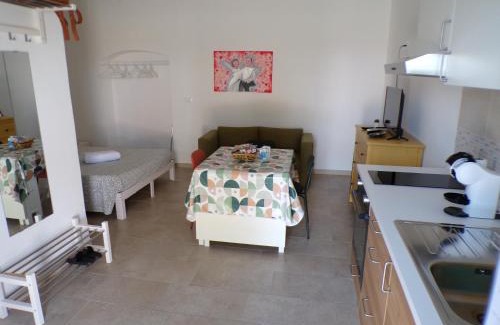 Bernalda House | Ionica 17