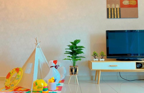 Taman Teh Teng Seng Apartment | Ipoh Family Suite W Balcony -8PAX- FREE Parking by AfterTea Home