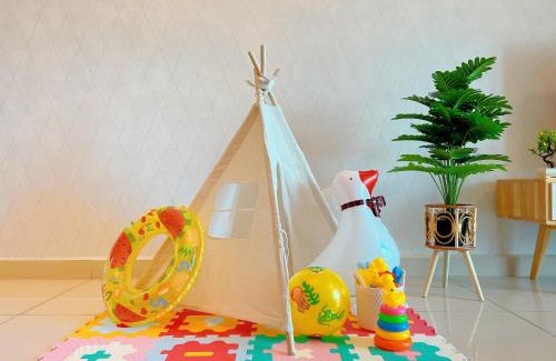 Taman Teh Teng Seng Apartment | Ipoh Family Suite W Balcony -8PAX- FREE Parking by AfterTea Home