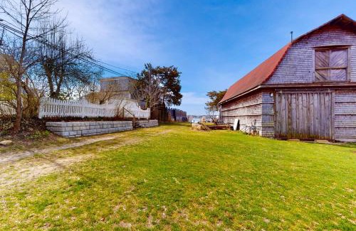 Buzzards Bay House | Irish Ayes Beach House