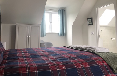 Bunclody Bed & Breakfast | Irish-style en suite bedroom in Bunclody (Breakfast included)