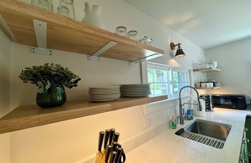 Charlevoix House | Ironton Stone Cottage near 'The Beautiful' Lake Charlevoix - 5min Walk-to-beach!