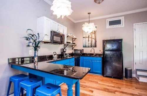 Sunset Road Apartment | ISABEL NAVEIRAS-VILAR