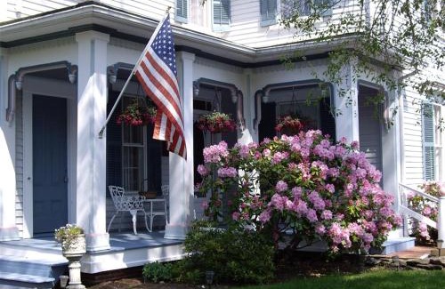 Sandwich Bed & Breakfast | Isaiah Jones Homestead Bed and Breakfast