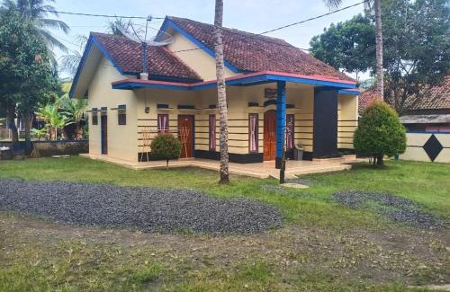 Batu Karas House | Isak batukaras