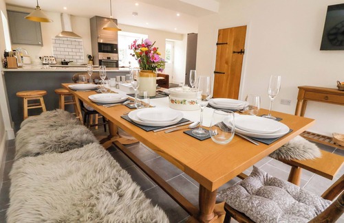 Nercwys House | ISFRYN, family friendly, character holiday cottage in Nercwys
