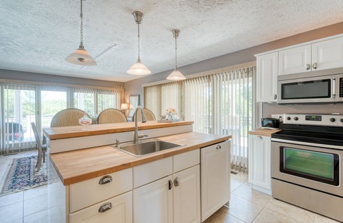 Stevensville House | Island Life! Kent Island Waterfront with Pool-Bring your boat!