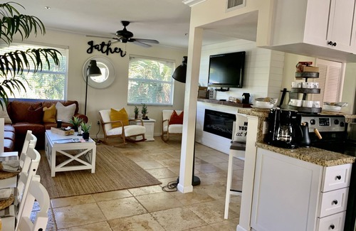 Jose's Hideaway House | Island Paradise: Steps to Private Gulf Beaches, Pools, Hot Tub & Golf Cart ALL