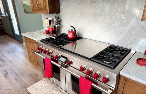 Saint Paul Park Cabin | Island retreat on 15 acres of a national park