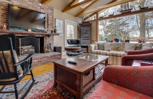 Vineyard Haven House | Islander's Retreat