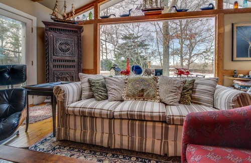 Vineyard Haven House | Islander's Retreat