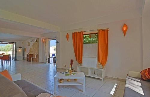 Caucana-finaiti-casuzze-finaiti Nord Villa | Villa Garofani by Villa Plus