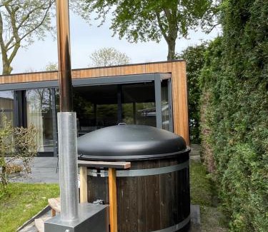 Tzummarum House | It Fugelnest