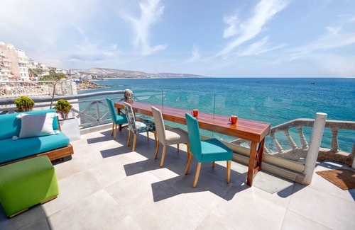 Anza Apartment | Iwi - Ocean by Coralia