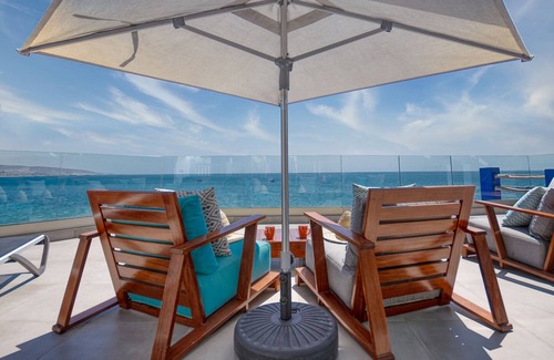 Anza Apartment | Iwi - Ocean by Coralia