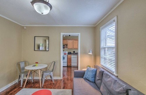 Midtown Apartment | J 82 · Peaceful Retreat in Gated Midtown Community