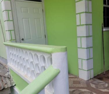 Roseau House | J and N cozy quarters