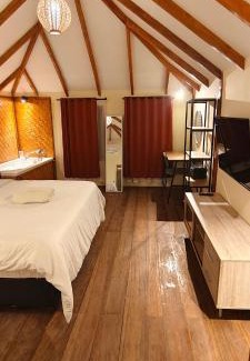 Sumbawa Barat Villa | J home stay