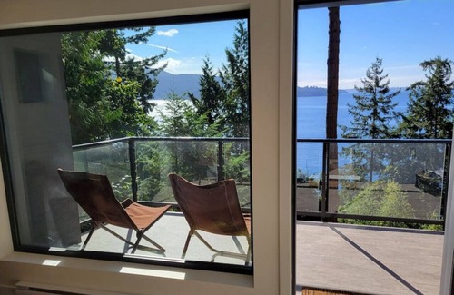 Bowen Island Apartment | J&J's · Exquisite and brand new 1-bedroom ocean view suite