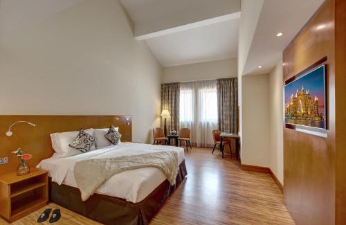 Al Barsha 1 Villa | J5 Villas Holiday Homes Barsha Gardens