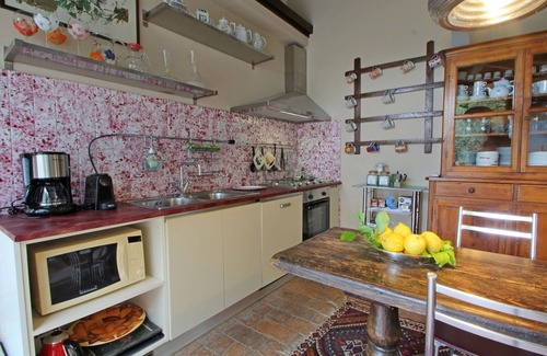 Ortonovo House | Jacuzzi, Sauna, Garden, A/C, 4 People