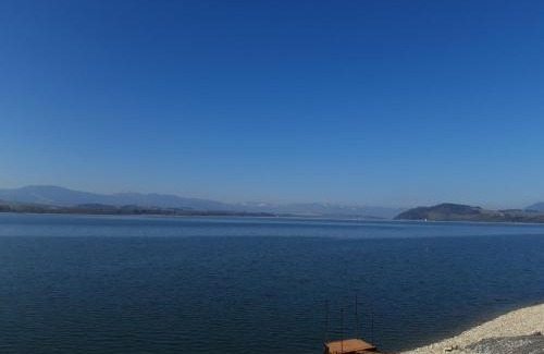 Liptovsky Trnovec House | Jafura-dovolenkový zrubový dom na brehu Liptovskej Mary