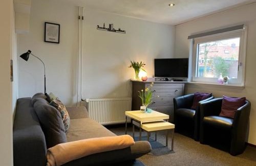 Stratum Apartment | Jaguars Residence