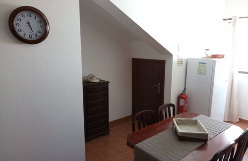 Praia da Vitoria Apartment | Janelas da Praia, Apartment by the beach.