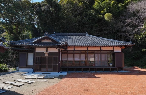 Katori House | Japanese house with Yakuimon gate near Katori Shrine | Parking available for 7 cars | Tatami tokono/Katori Chiba