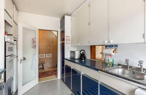 Coombe Vale House | Jeanettes by Interhome