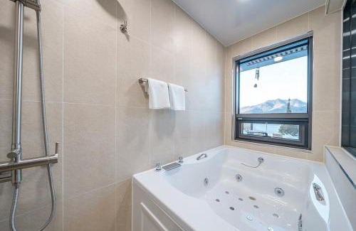 Jecheon House | Jecheon The Shine Cheongpung