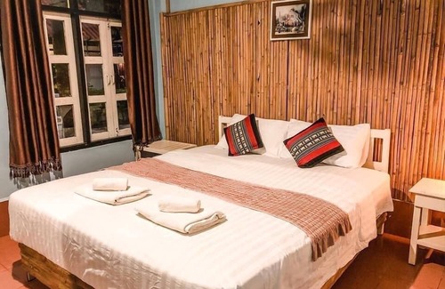 Champasak Hotel | Jenda the views