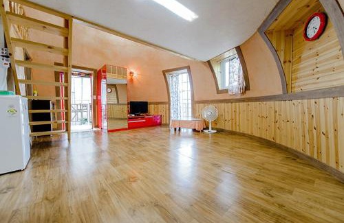 Jeongseon House | Jeongsun Hayandom Pension