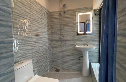 Kinindo Hotel | Jerusalem Hotel Gitega