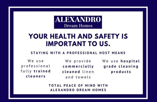 St. Georges Basin House | JERVIS BAY // 1O-15 MIN DRIVE TO FAMOUS HYAMS BEACH