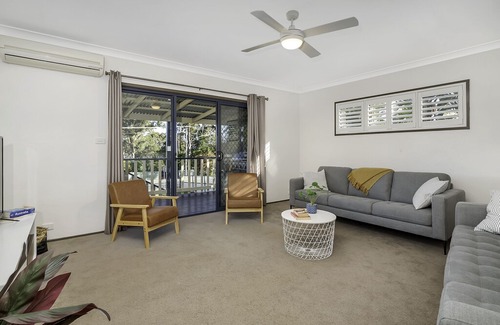 St. Georges Basin House | JERVIS BAY / 1O-15 MIN DRIVE TO FAMOUS HYAMS BEACH