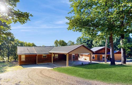 Hoyt House | JJ's Great Escape