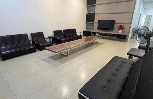 Lutong Apartment | Jo's