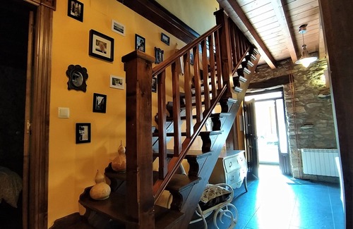 Rozuelo House | Joaquin's work, your refuge in El Bierzo.