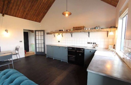 Wickhambrook House | JOIVY Rustic 1-bed holiday home in Suffolk countryside