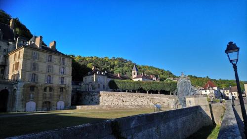 Gasny House | JOLI COCON AVEC TERRASSE ENTRE GIVERNY et LA ROCHE GUYON