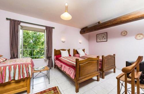 Soulosse-sous-Saint-Elophe House | Jolie vache déguisée en fleurs, chambre d'hôte à Soulosse